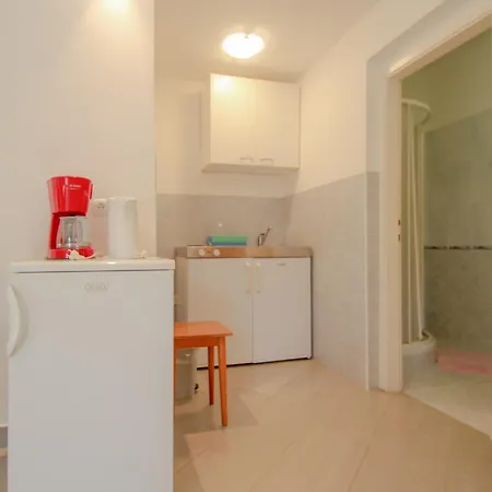 Adila A2 Apartment
